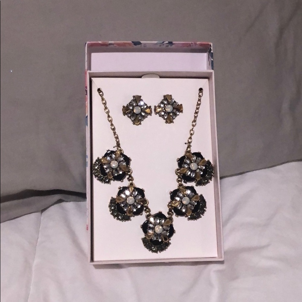 Necklace and earring set.